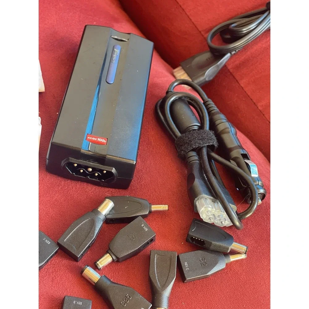 Targus15-24V=6.5A 100W MAX, With Car Adapter
